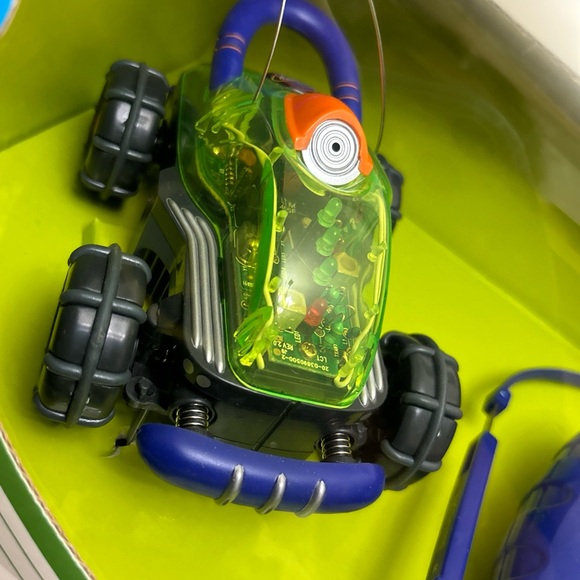 Discovery Kids R/C Spy Mobile 2004 Edition New Old Stock Box Collectible - Picture 10 of 12